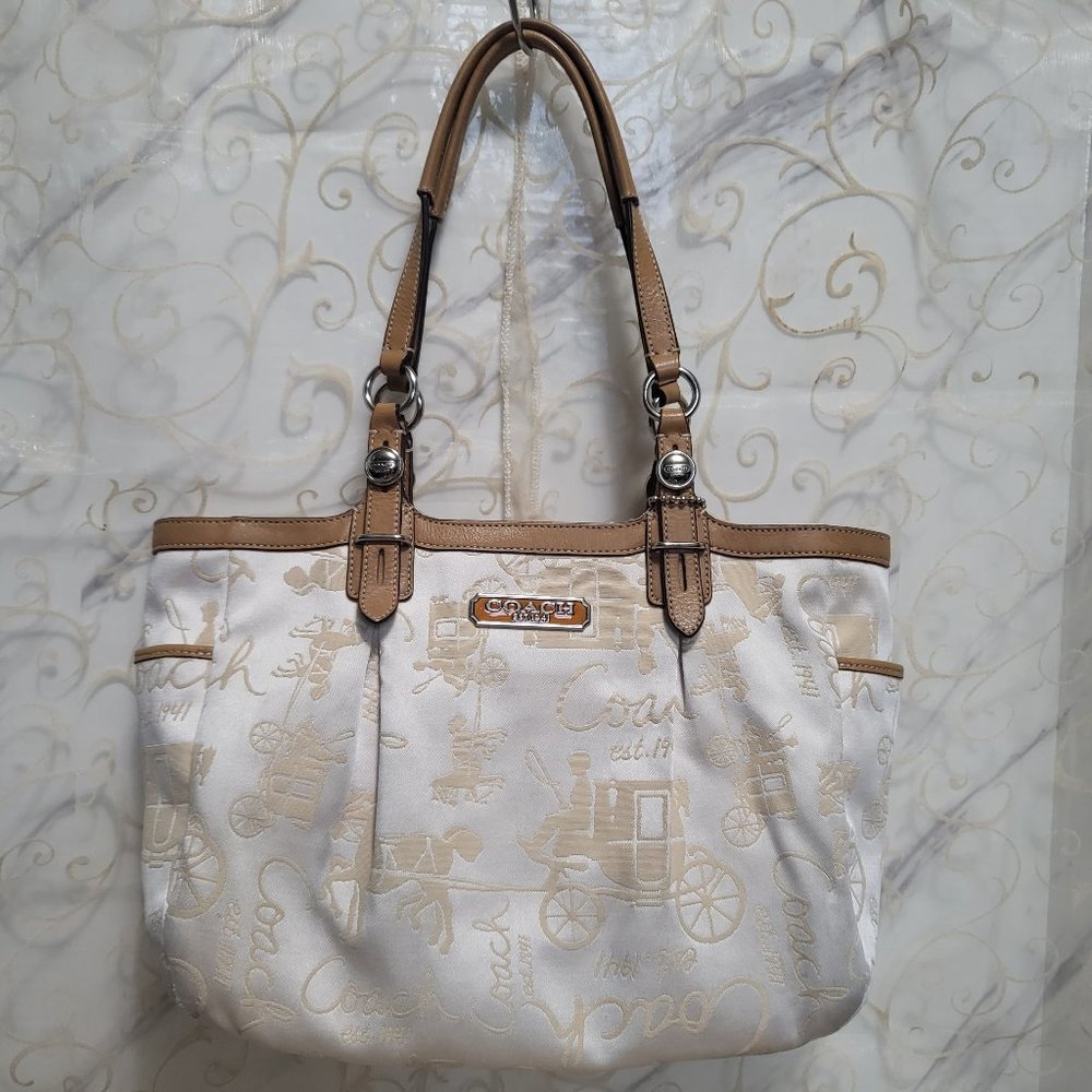 Coach Horse And Carriage Purse Tote Beige Cream Gold C1076-F15144 (2010)